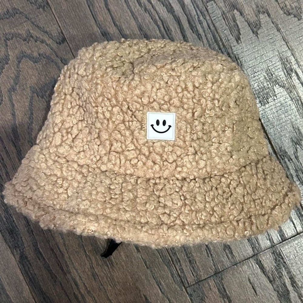 Bucket Hat